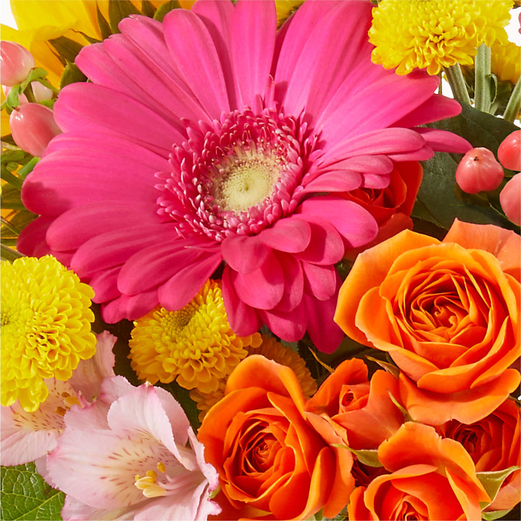 Florist Original Mixed Bouquet – Blossoms In Studio Of Flowers, Forest MS