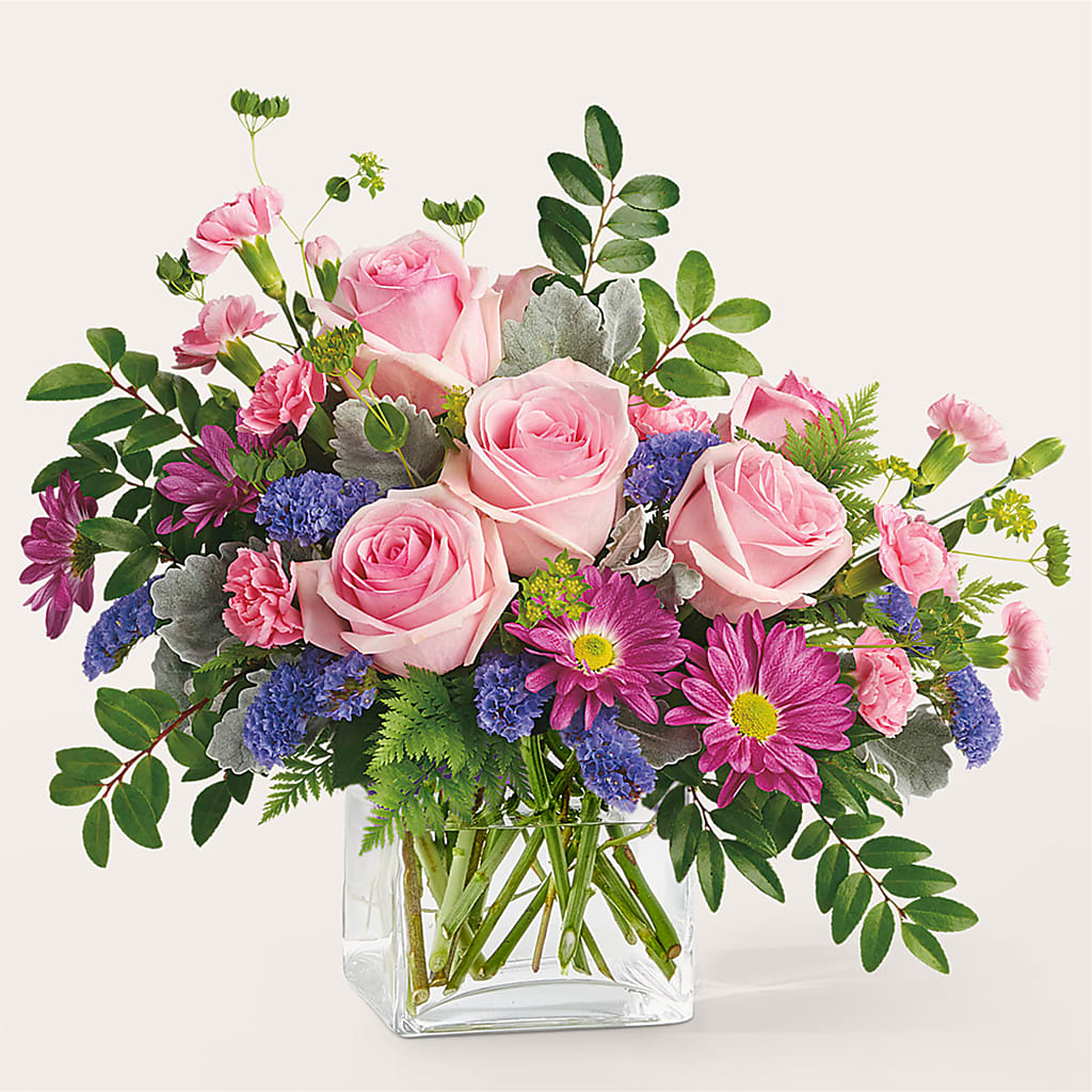 Starlet Bouquet – Blossoms In Studio Of Flowers, Forest MS