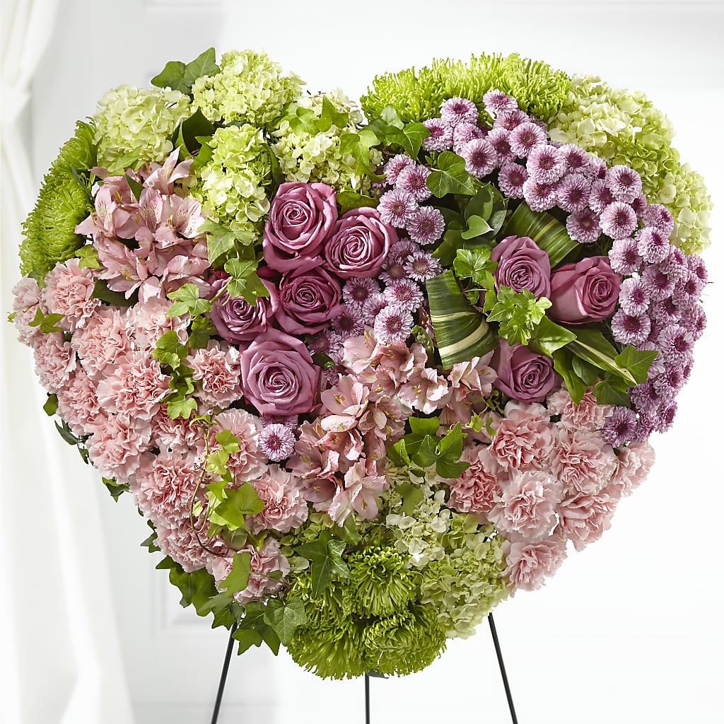 Heartwarming Standing Heart – Blossoms In Studio Of Flowers, Forest MS