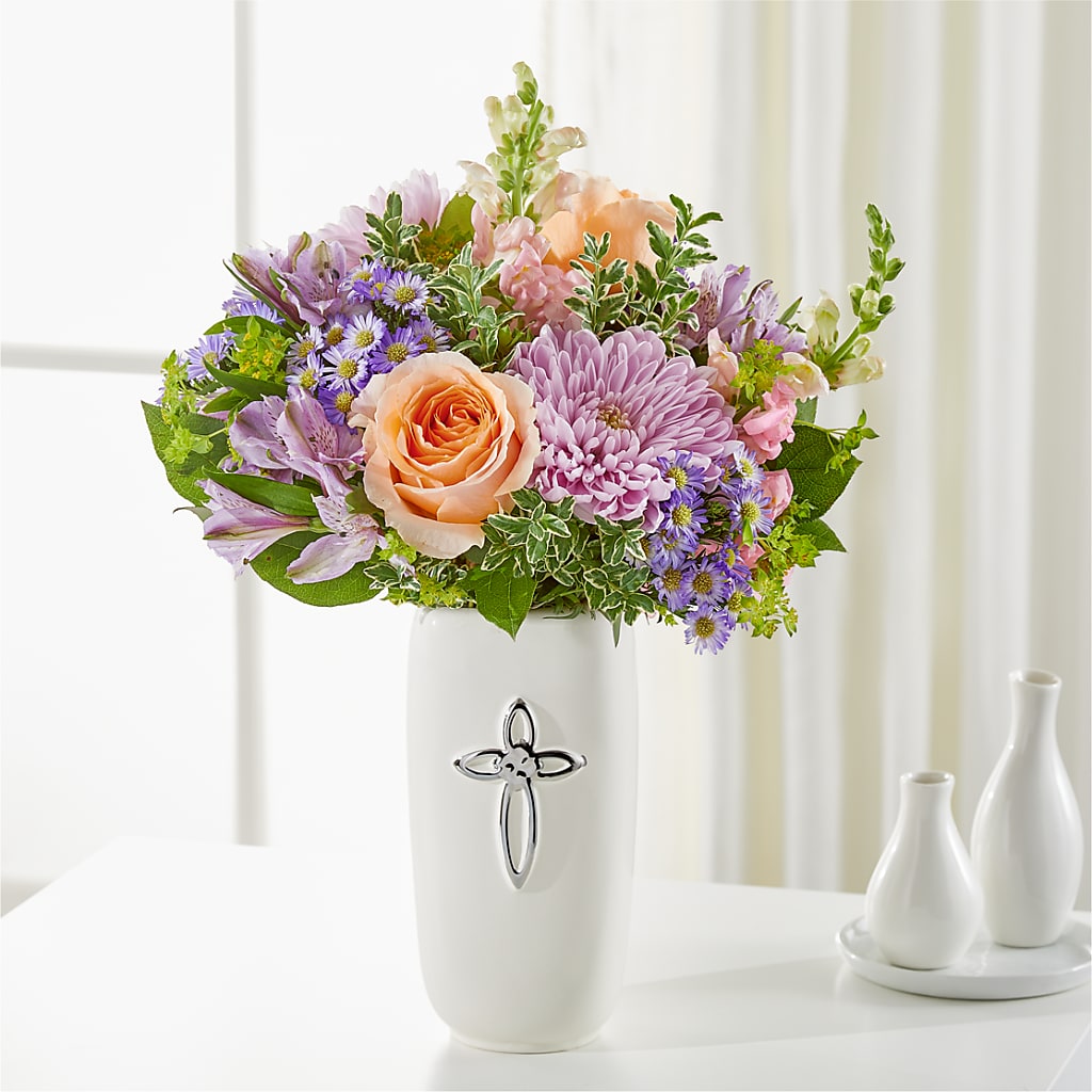 Divine Gift Bouquet – Blossoms In Studio Of Flowers, Forest MS