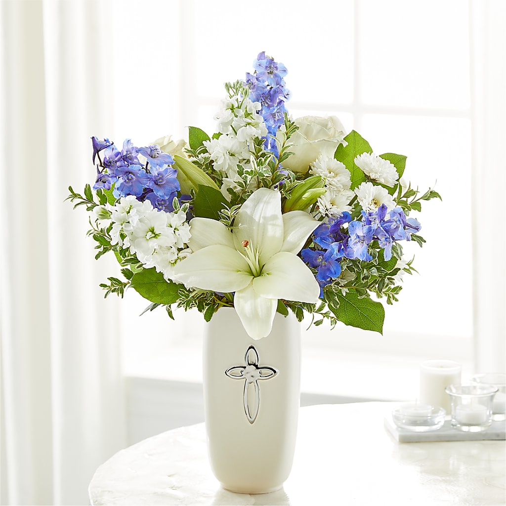 Heavenly Blossoms Bouquet – Blossoms In Studio Of Flowers, Forest MS