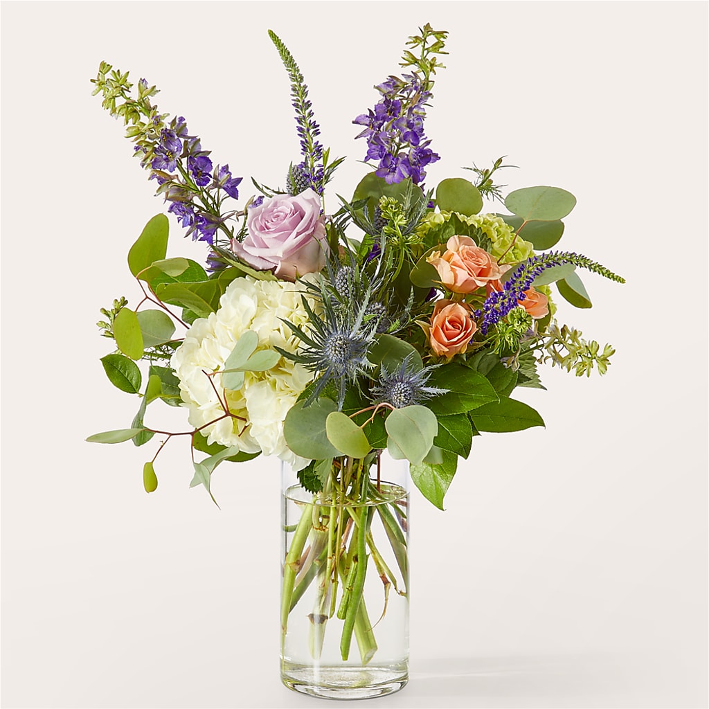 Appealing Aura Bouquet – Blossoms In Studio Of Flowers, Forest MS