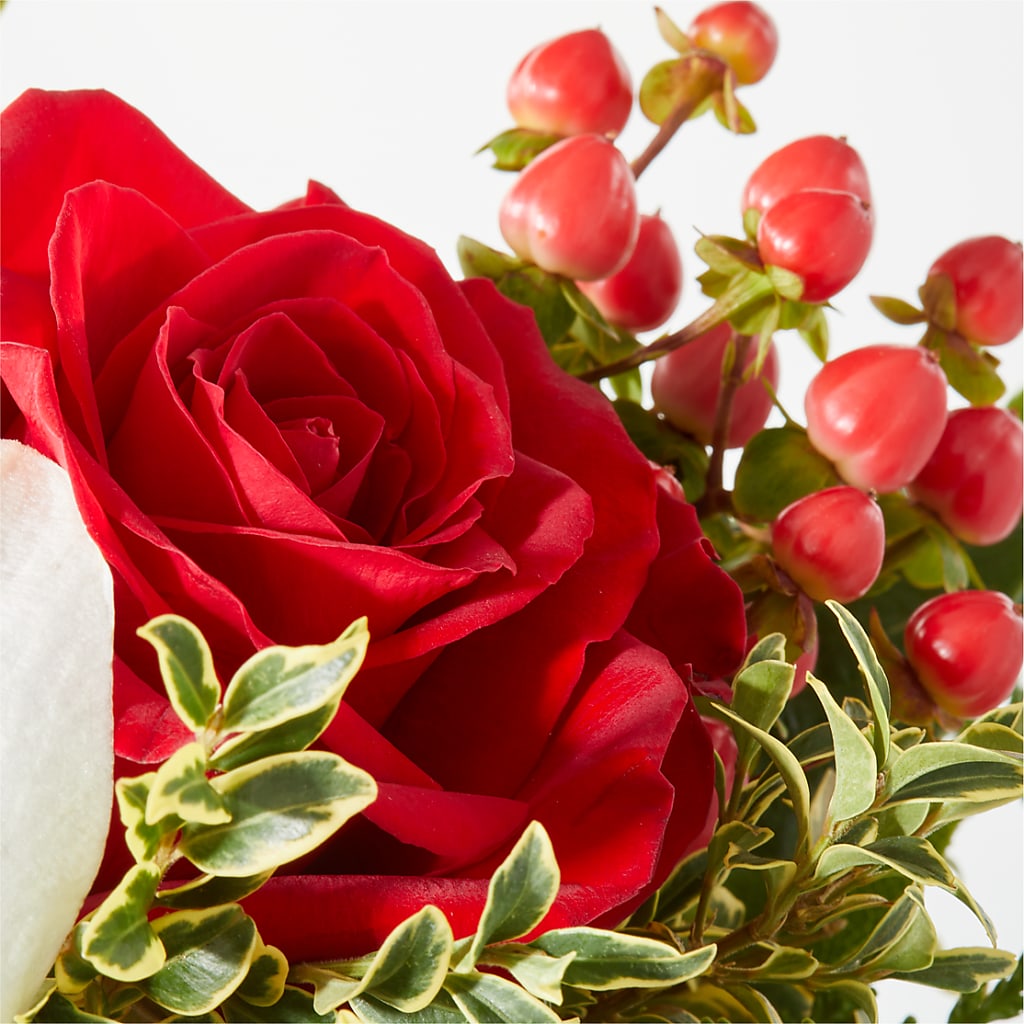 Snowy Wonderland Bouquet –  Blossoms In Studio Of Flowers, Forest MS