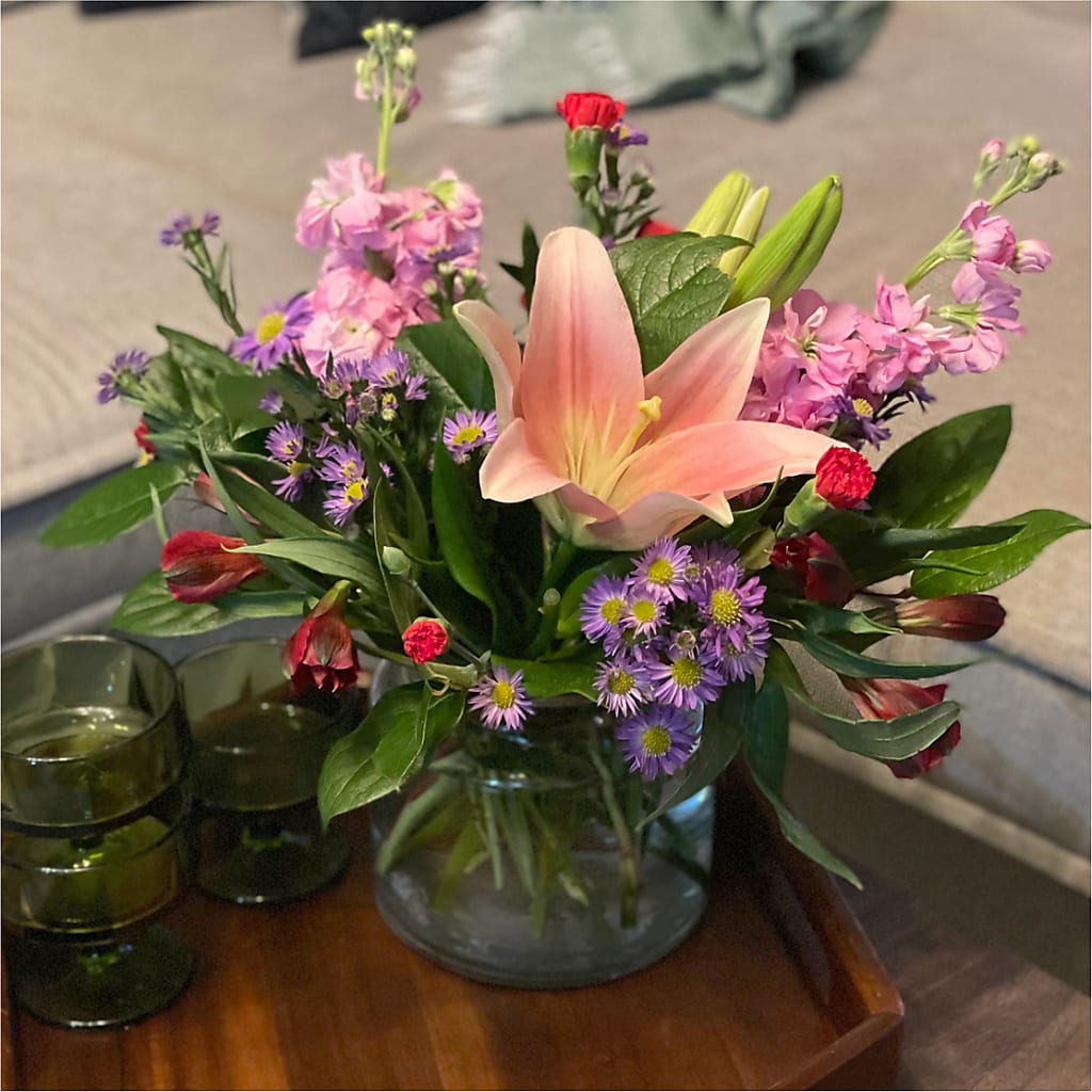 Romantique Bouquet –  Blossoms In Studio Of Flowers, Forest MS