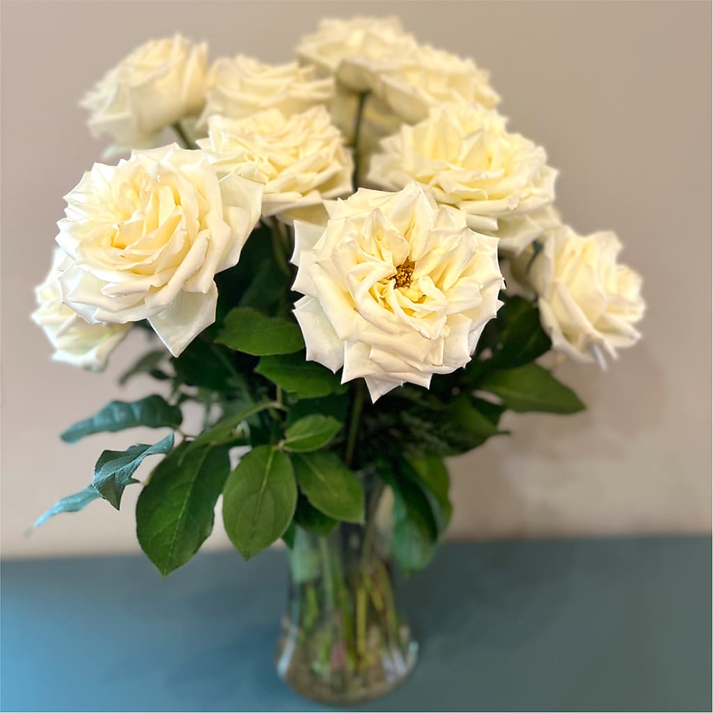 Long Stem Yellow Rose Bouquet –  Blossoms In Studio Of Flowers, Forest MS