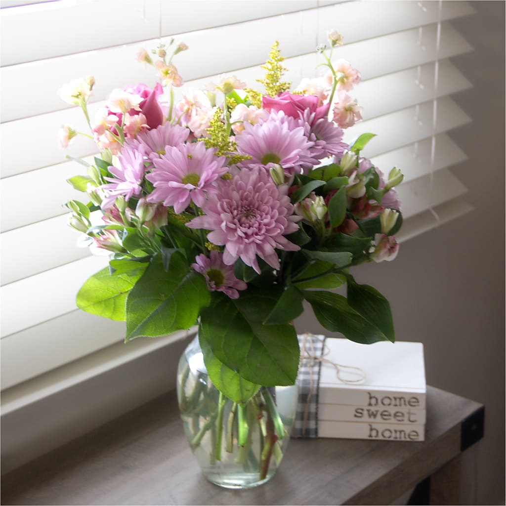Pastel Tradition - A Florist Original –  Blossoms In Studio Of Flowers, Forest MS