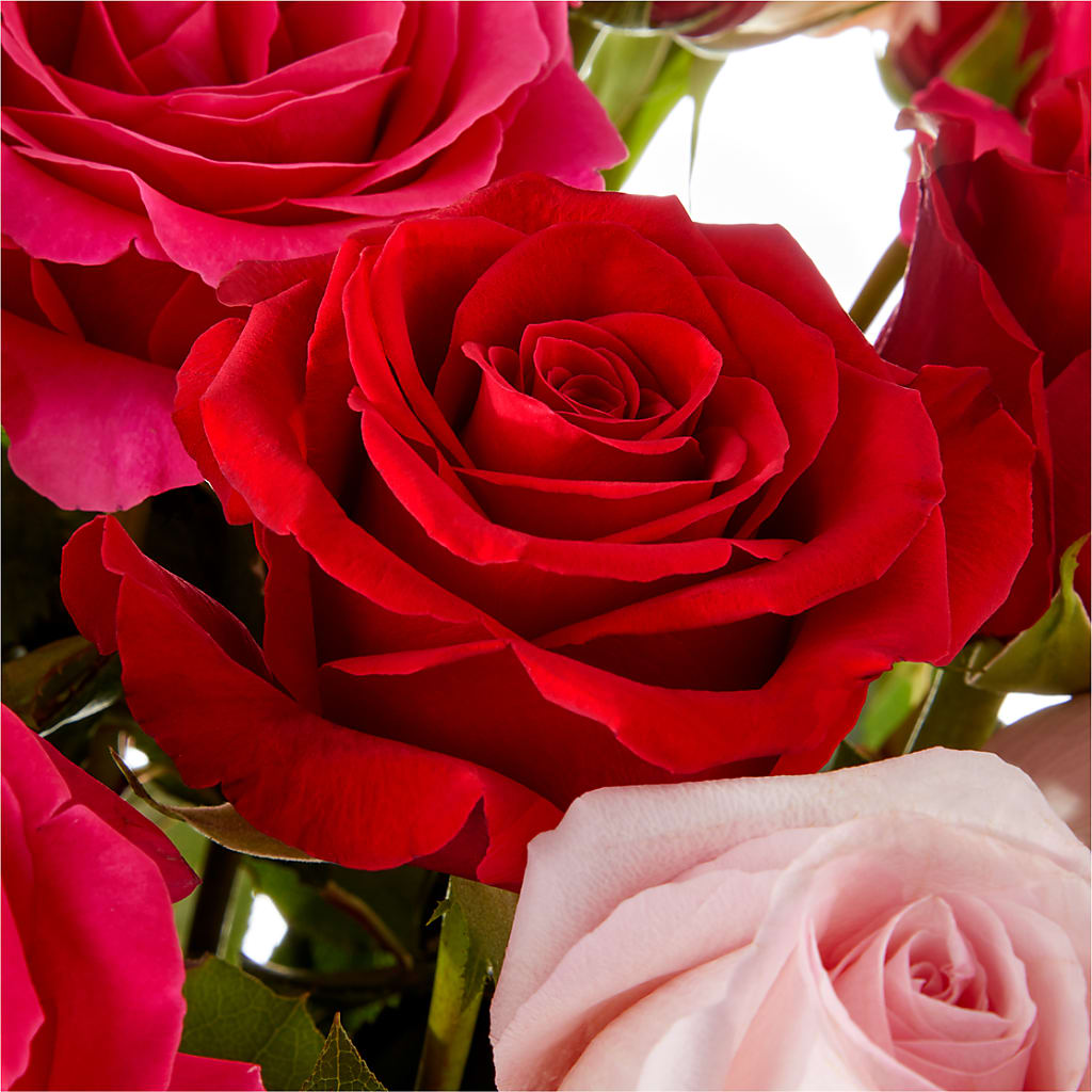 Love Notes Rose Bouquet –  Blossoms In Studio Of Flowers, Forest MS