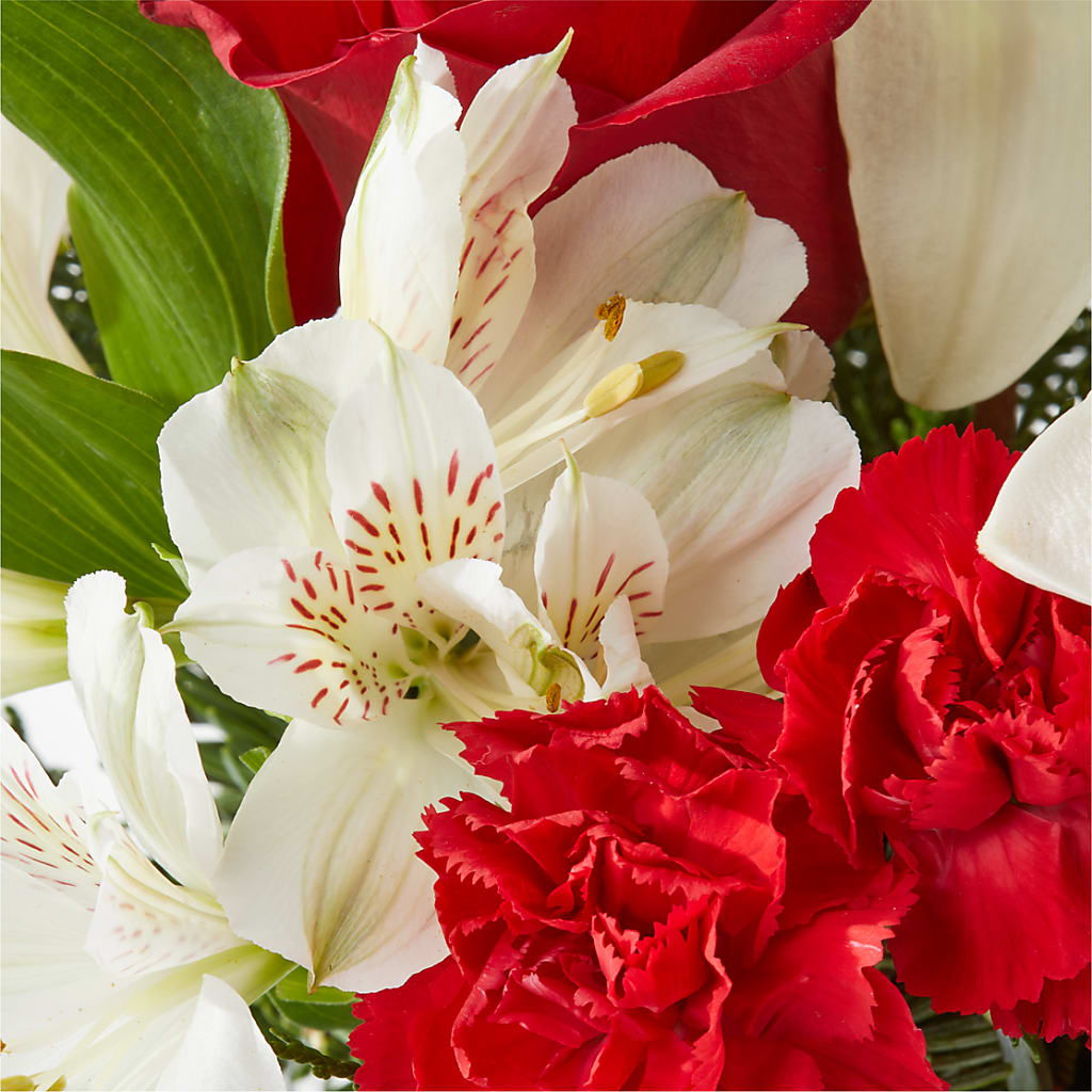 Holiday Season Bouquet –  Blossoms In Studio Of Flowers, Forest MS